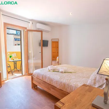 Semesterbostad Elegance Plaza Old Town Alcudia (Mallorca)
